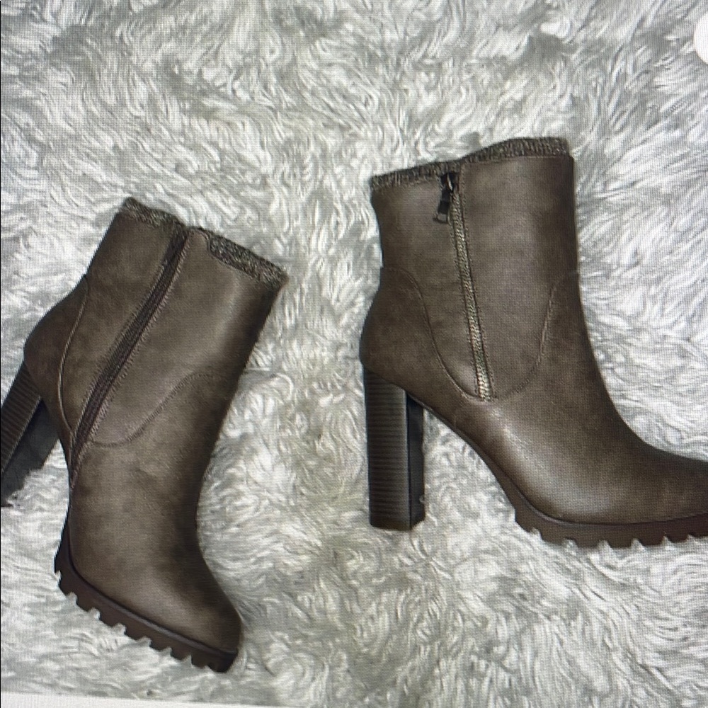 Women's Brown Ankle Boots